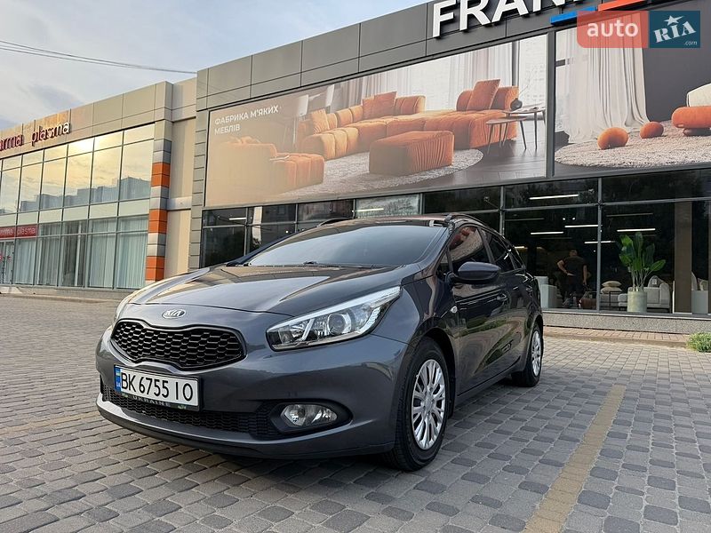Kia Ceed, photos from the listing