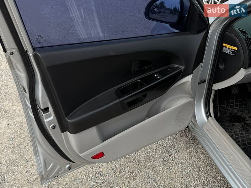 Хэтчбек Kia Ceed 2008 в Кропивницком