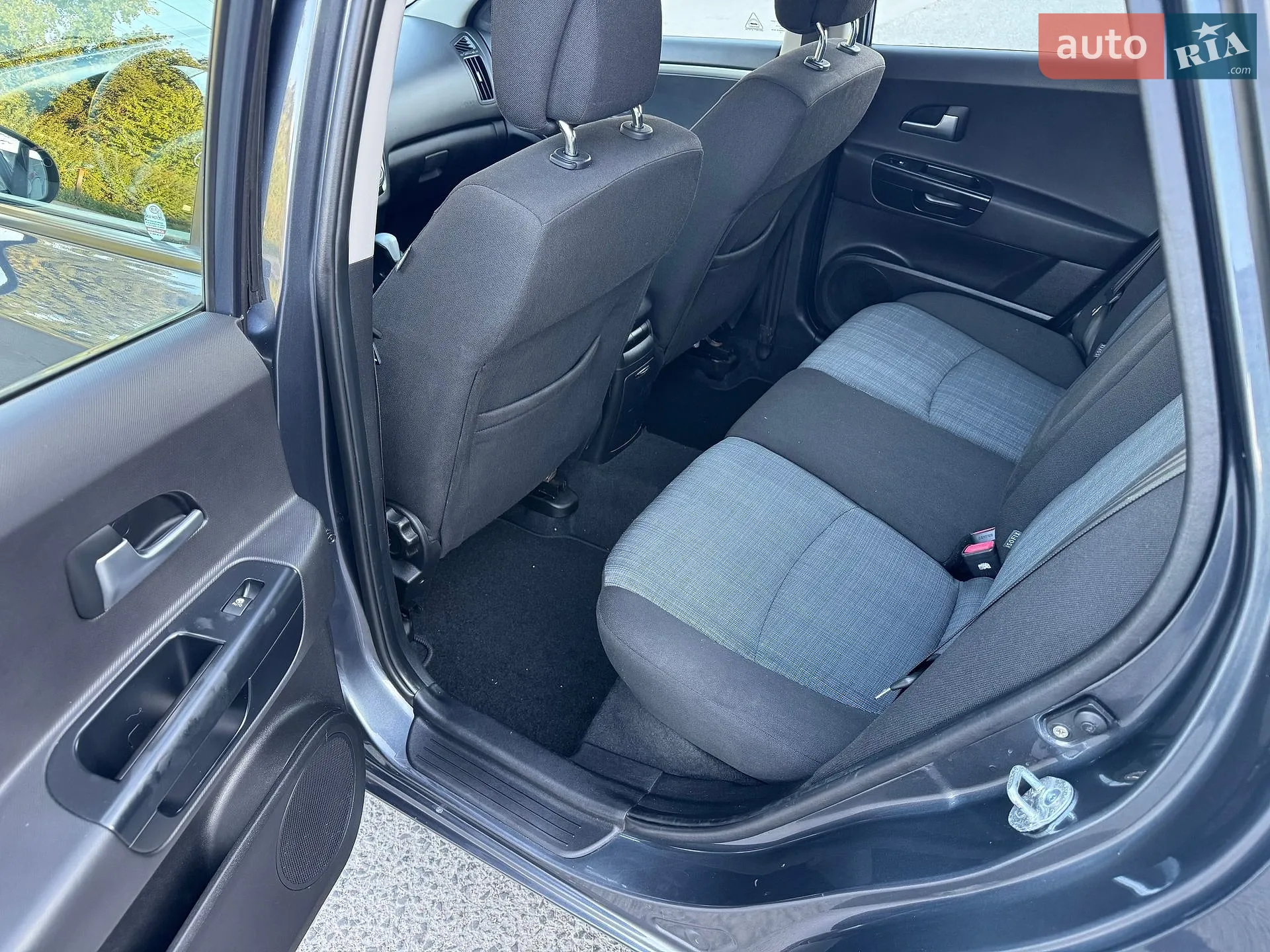 2010 Kia Cee'd - мініатюра 18
