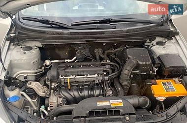 Хетчбек Kia Ceed 2010 в Кам'янському