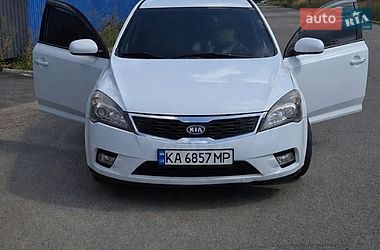 Хетчбек Kia Ceed 2010 в Києві