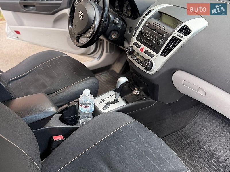 Хэтчбек Kia Ceed 2007 в Харькове