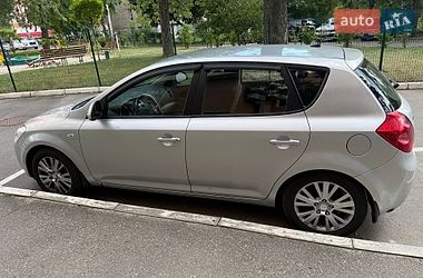 Хэтчбек Kia Ceed 2007 в Харькове