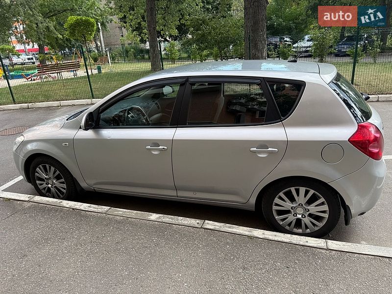 Хэтчбек Kia Ceed 2007 в Харькове