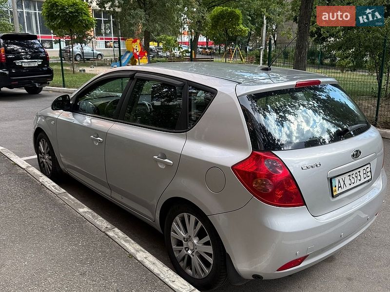 Хэтчбек Kia Ceed 2007 в Харькове
