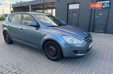 Хэтчбек Kia Ceed 2007 в Львове