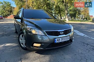 Універсал Kia Ceed 2010 в Вінниці