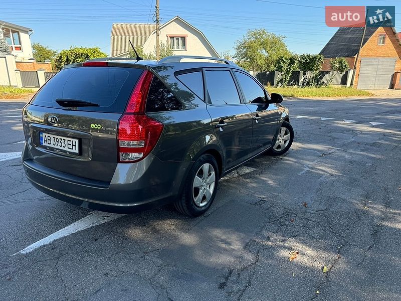 Універсал Kia Ceed 2010 в Вінниці