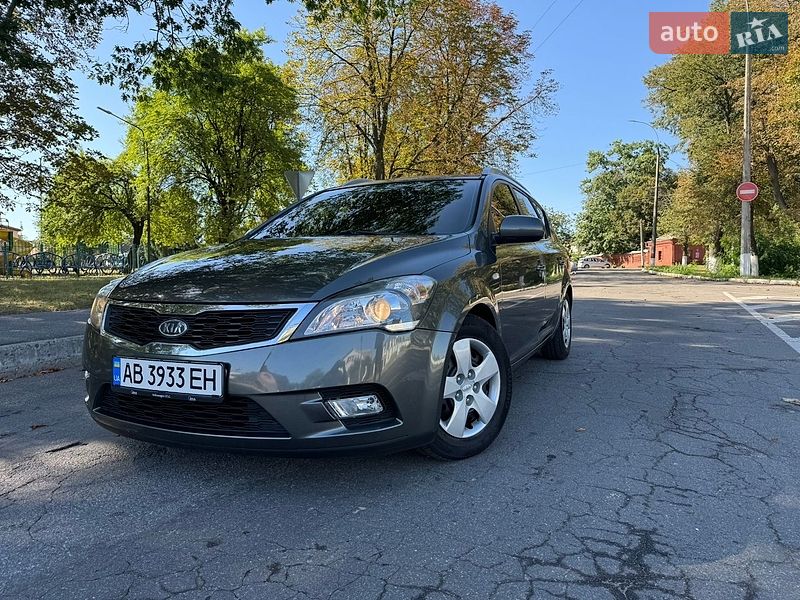 Універсал Kia Ceed 2010 в Вінниці