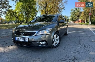 Універсал Kia Ceed 2010 в Вінниці