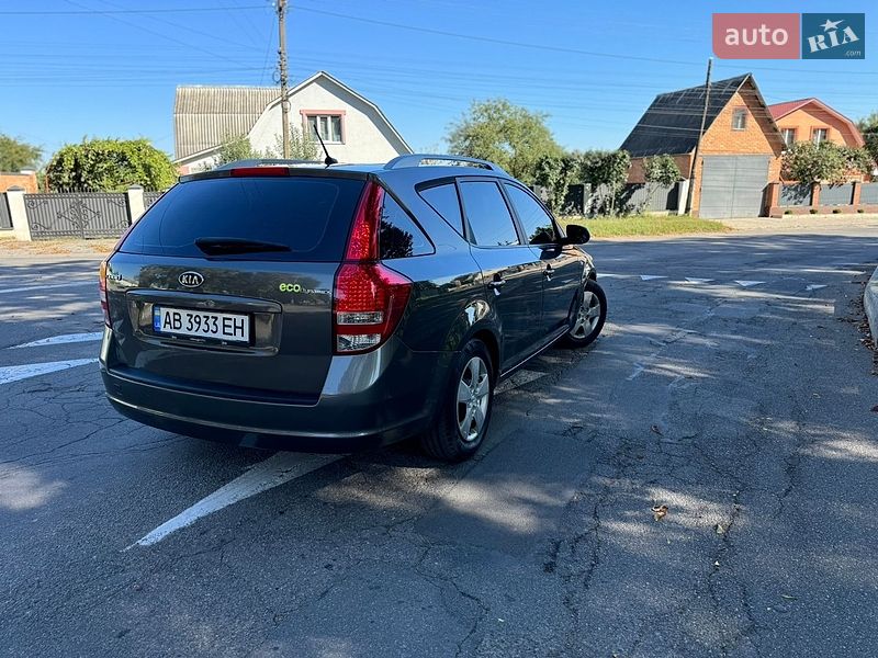 Універсал Kia Ceed 2010 в Вінниці