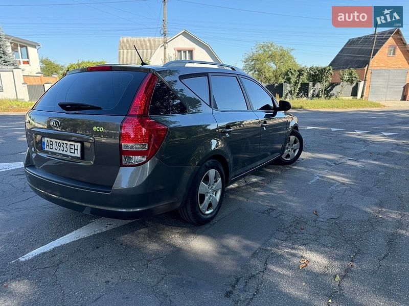 Універсал Kia Ceed 2010 в Вінниці