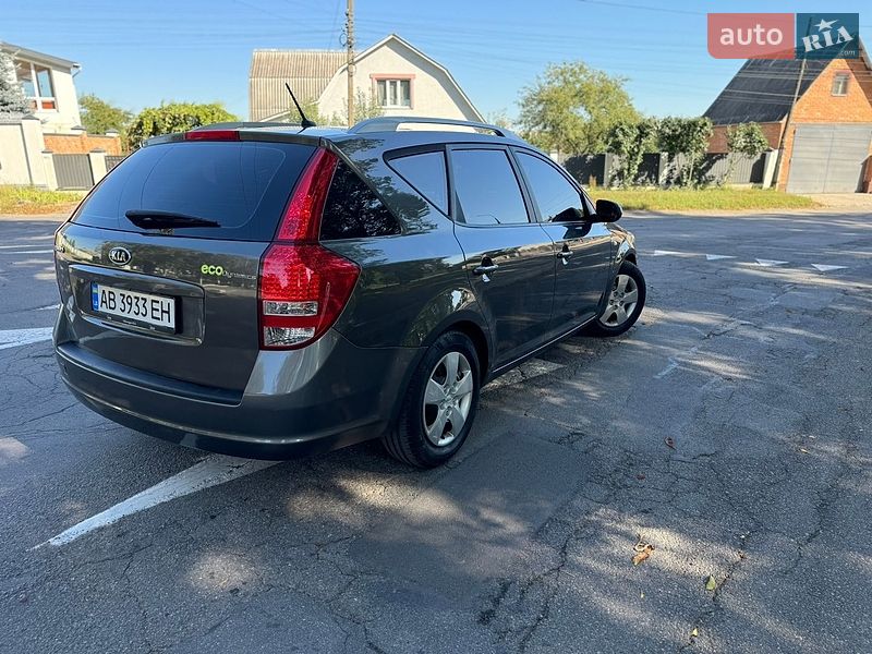 Універсал Kia Ceed 2010 в Вінниці