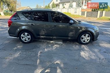 Універсал Kia Ceed 2010 в Вінниці