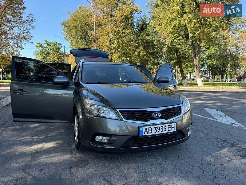 Універсал Kia Ceed 2010 в Вінниці