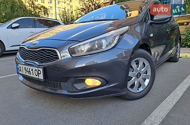 Хэтчбек Kia Ceed 2013 в Киеве