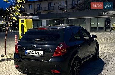 Хетчбек Kia Ceed 2007 в Ужгороді фото 2 Хетчбек Kia Ceed 2007 в Ужгороді