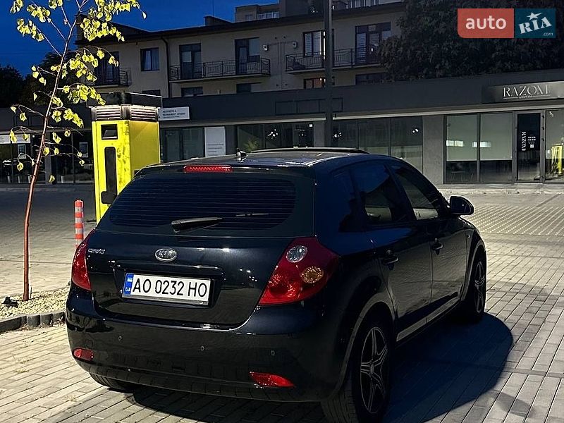 Хетчбек Kia Ceed 2007 в Ужгороді фото 2 Хетчбек Kia Ceed 2007 в Ужгороді