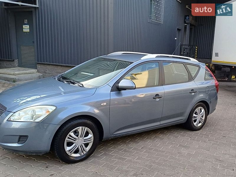 Универсал Kia Ceed 2009 в Ужгороде