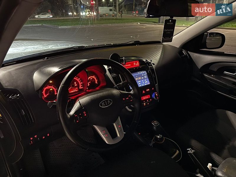 Универсал Kia Ceed 2012 в Житомире