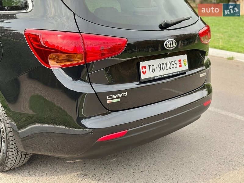 Универсал Kia Ceed 2015 в Луцке