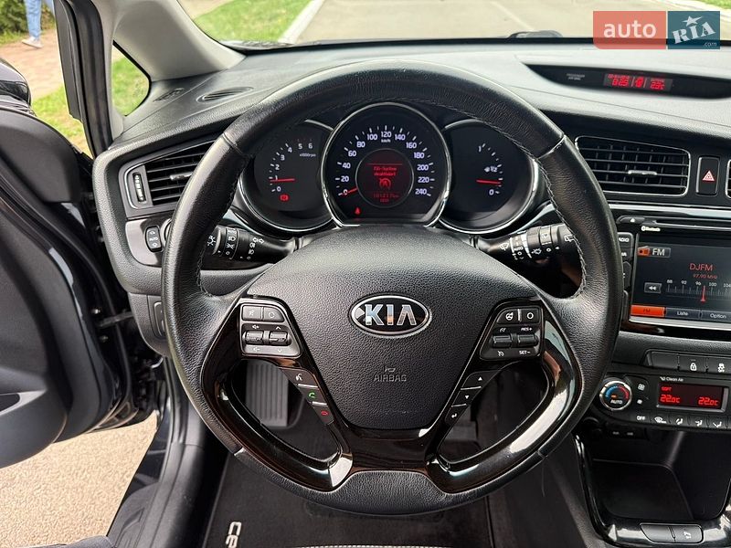 Универсал Kia Ceed 2015 в Луцке