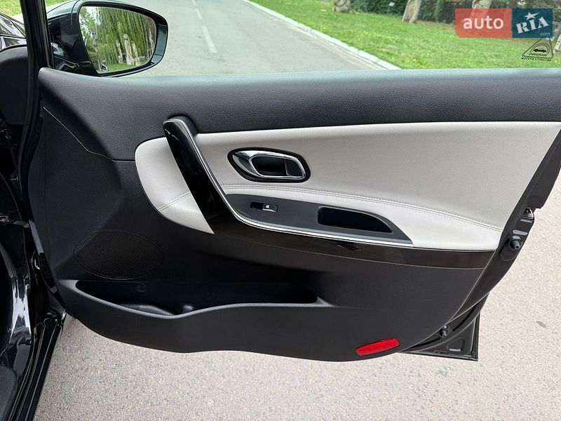 Универсал Kia Ceed 2015 в Луцке