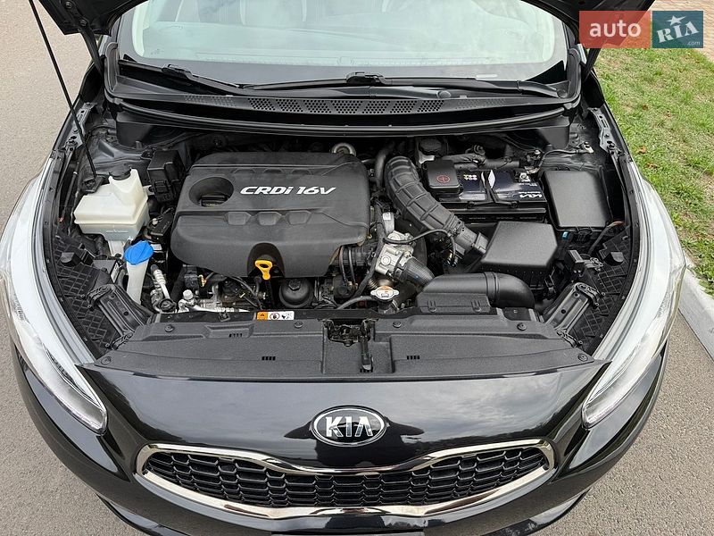 Универсал Kia Ceed 2015 в Луцке
