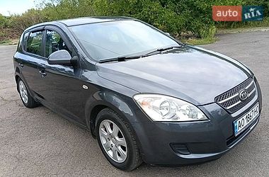 kia ceed 2009 в Мукачево от профессионального продавца Vitali