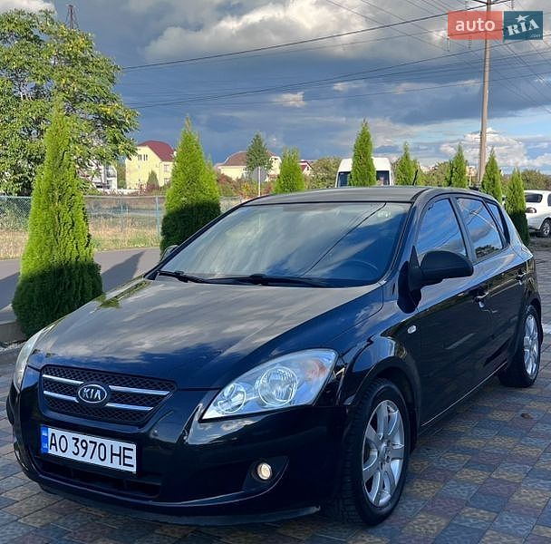 Хэтчбек Kia Ceed 2007 в Ужгороде