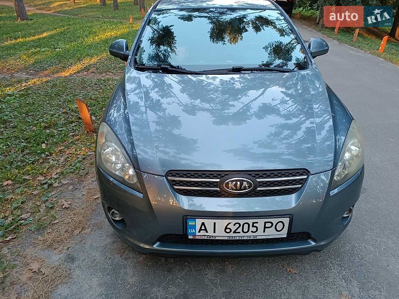 Хетчбек Kia Ceed 2008 в Києві фото 4 Хетчбек Kia Ceed 2008 в Києві
