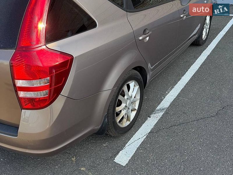 Универсал Kia Ceed 2008 в Василькове