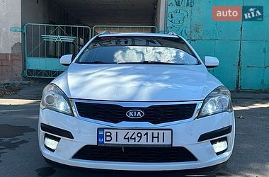 Универсал Kia Ceed 2011 в Николаеве