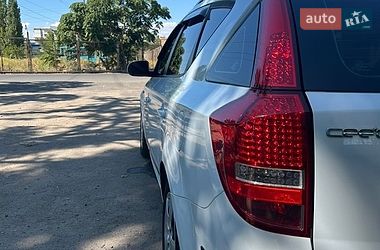 Универсал Kia Ceed 2011 в Николаеве