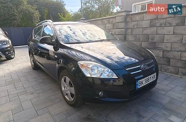 Універсал Kia Ceed 2009 в Рівному
