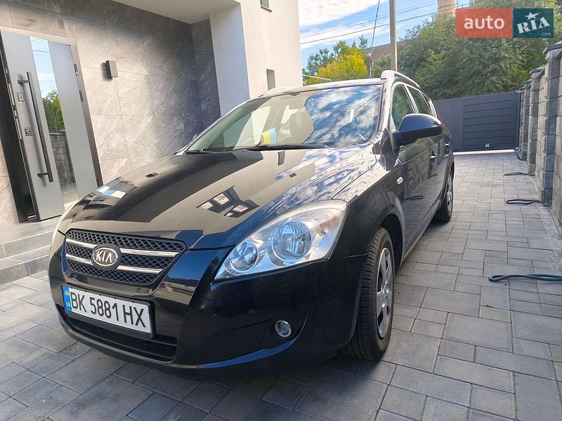 Універсал Kia Ceed 2009 в Рівному