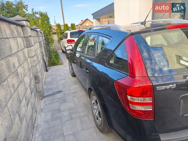 Універсал Kia Ceed 2009 в Рівному