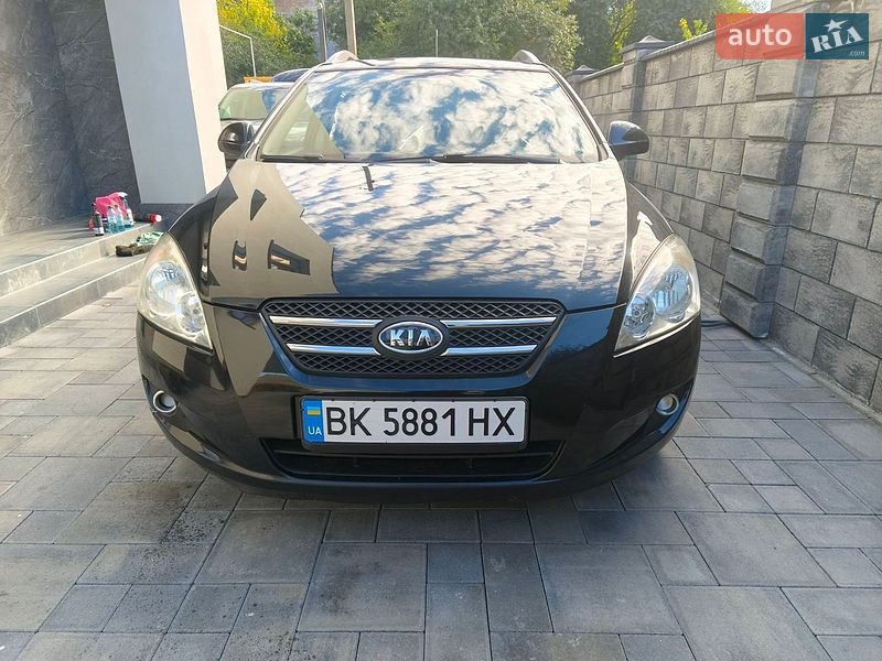 Універсал Kia Ceed 2009 в Рівному