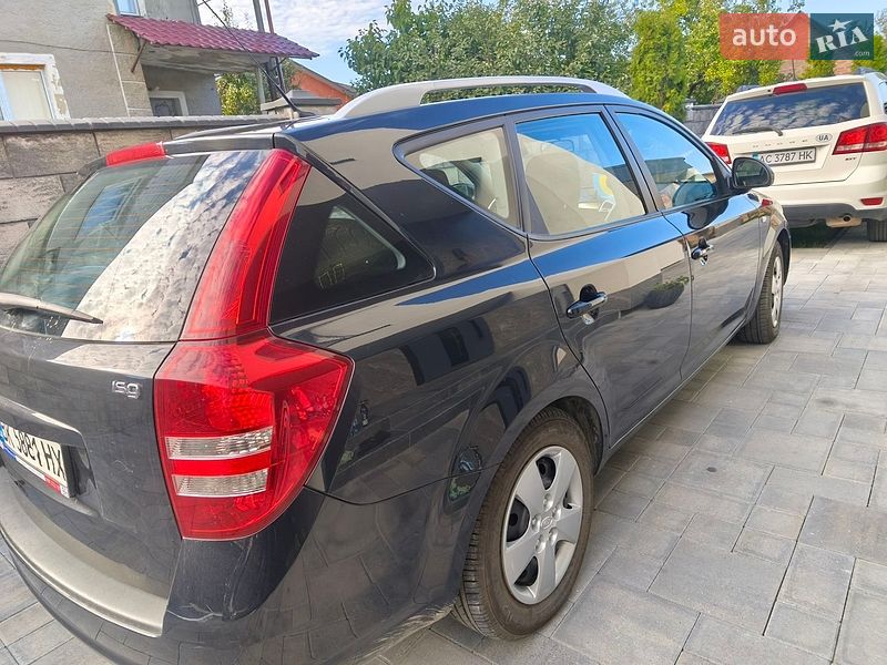 Універсал Kia Ceed 2009 в Рівному