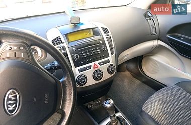 Універсал Kia Ceed 2009 в Рівному