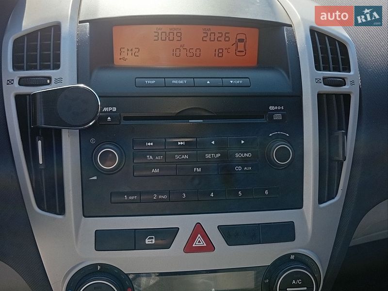 Хетчбек Kia Ceed 2008 в Ніжині фото 7 Хетчбек Kia Ceed 2008 в Ніжині