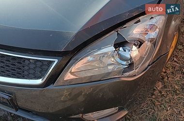 Універсал Kia Ceed 2011 в Житомирі