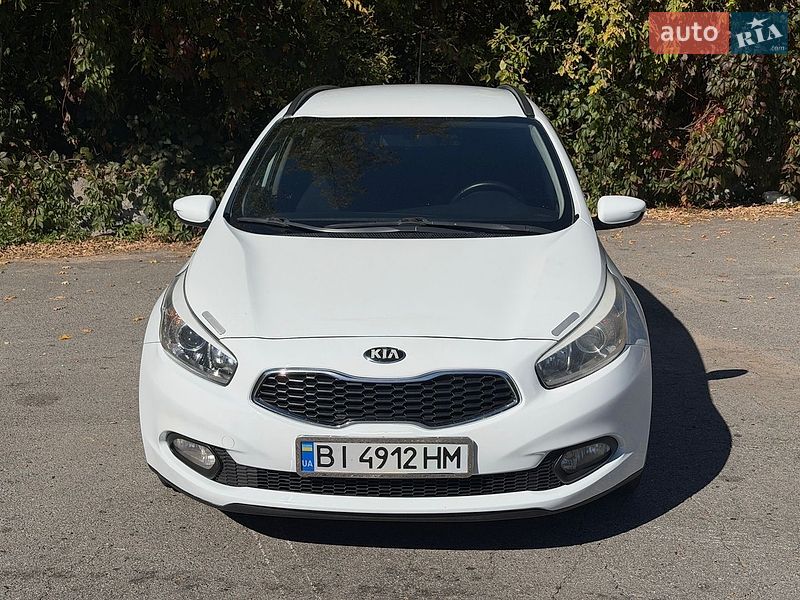 Універсал Kia Ceed 2013 в Полтаві фото 8 Універсал Kia Ceed 2013 в Полтаві