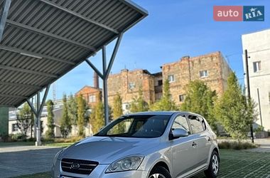 Хэтчбек Kia Ceed 2008 в Львове