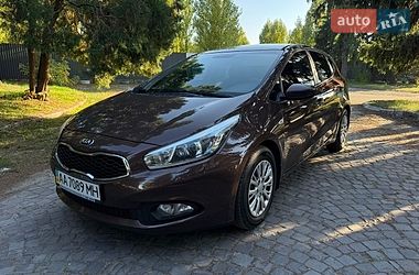 Хетчбек Kia Ceed 2012 в Києві