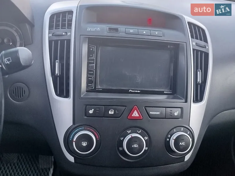 Kia Ceed 2011