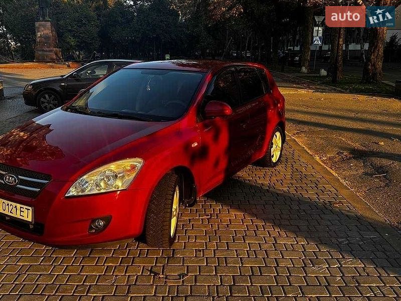 Хэтчбек Kia Ceed 2008 в Николаеве
