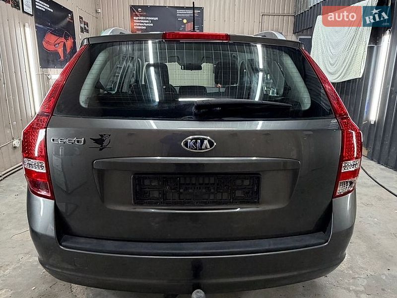 Универсал Kia Ceed 2010 в Луцке