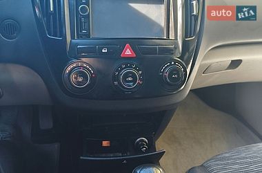 Хетчбек Kia Ceed 2008 в Ужгороді
