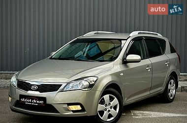 Универсал Kia Ceed 2010 в Николаеве